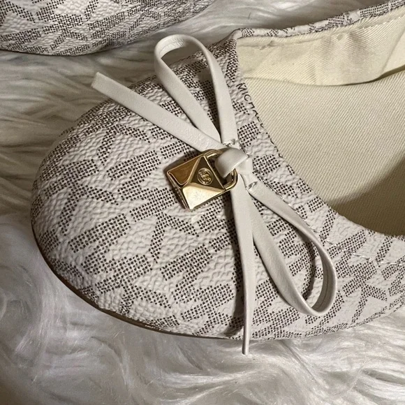 Michael kors flats brand new authentic - Picture 3 of 3